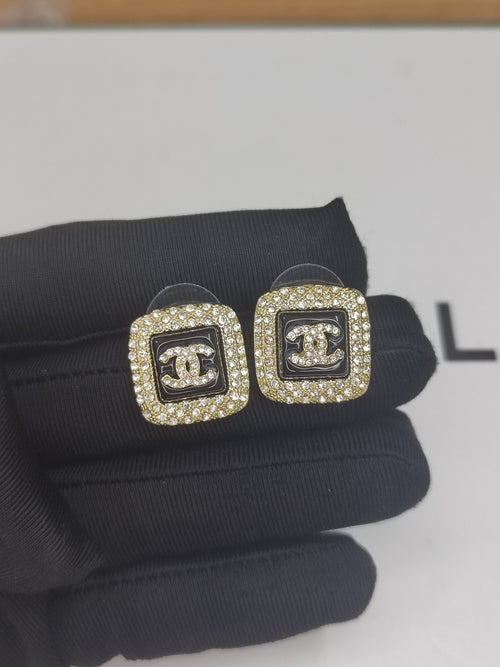 18K  Chanel Diamond Square Black Earrings