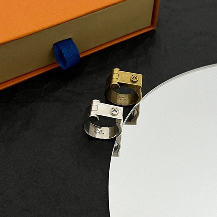 18K Louis Vuitton Lock Vintage Ring