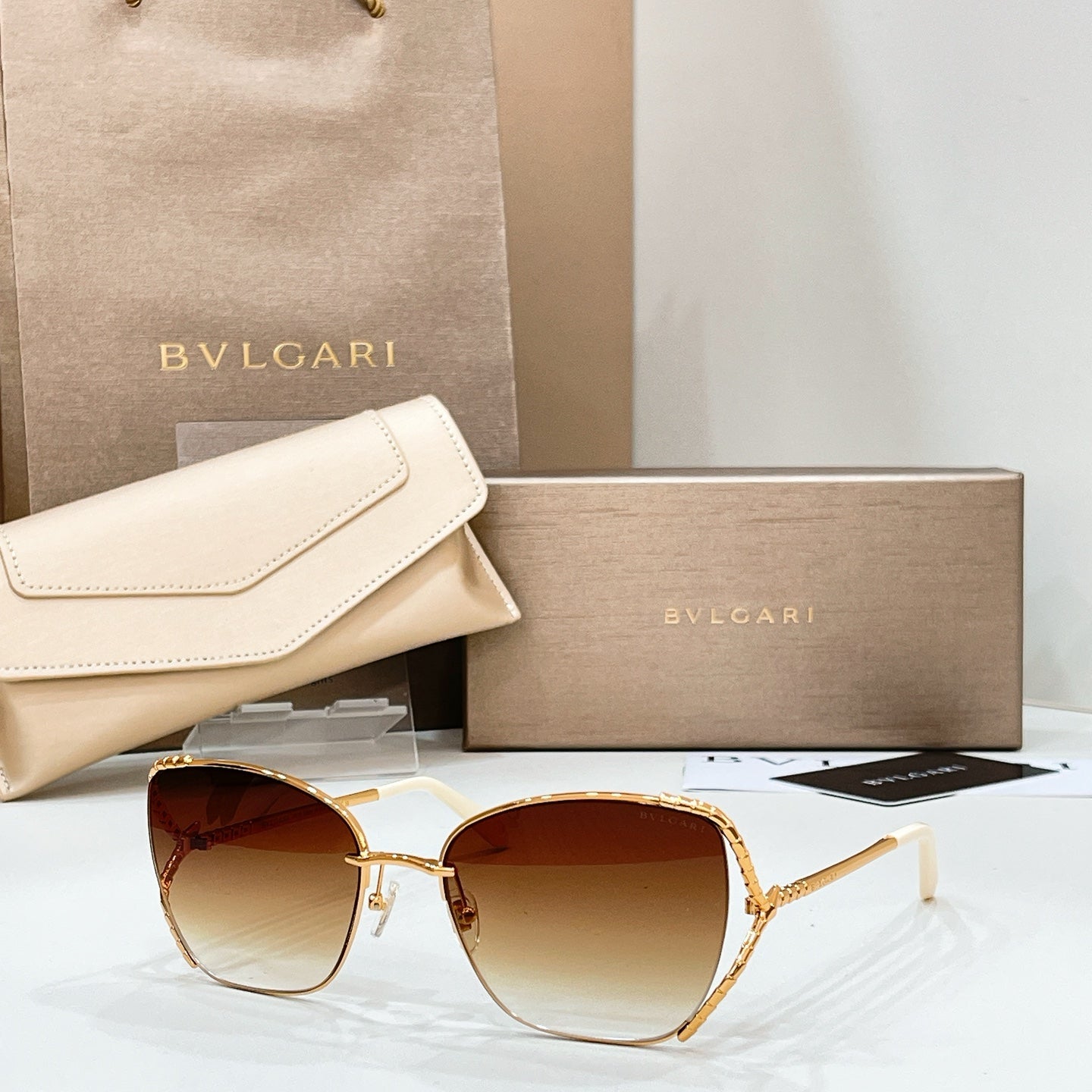 BVLGARI Sunglasses-BV40081U