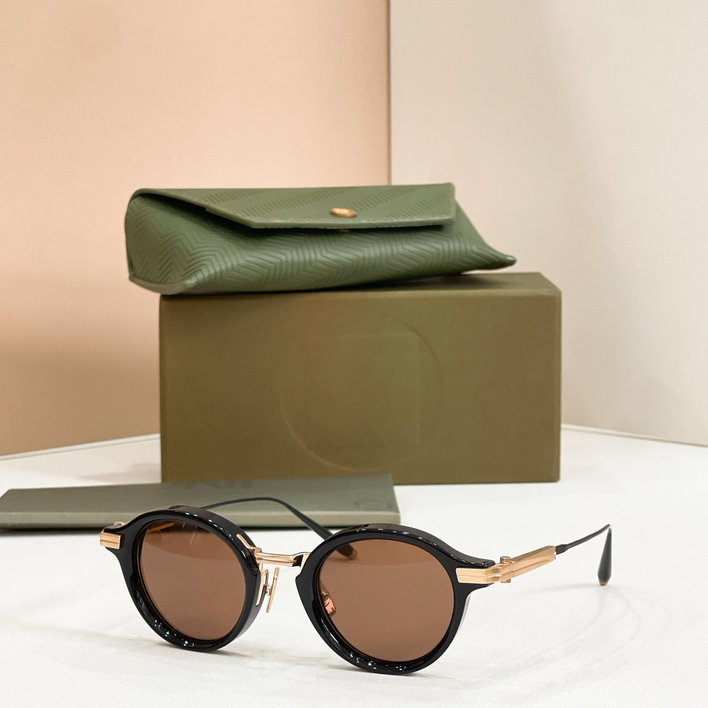 AKONI Sunglasses-AKX-415Ｃ