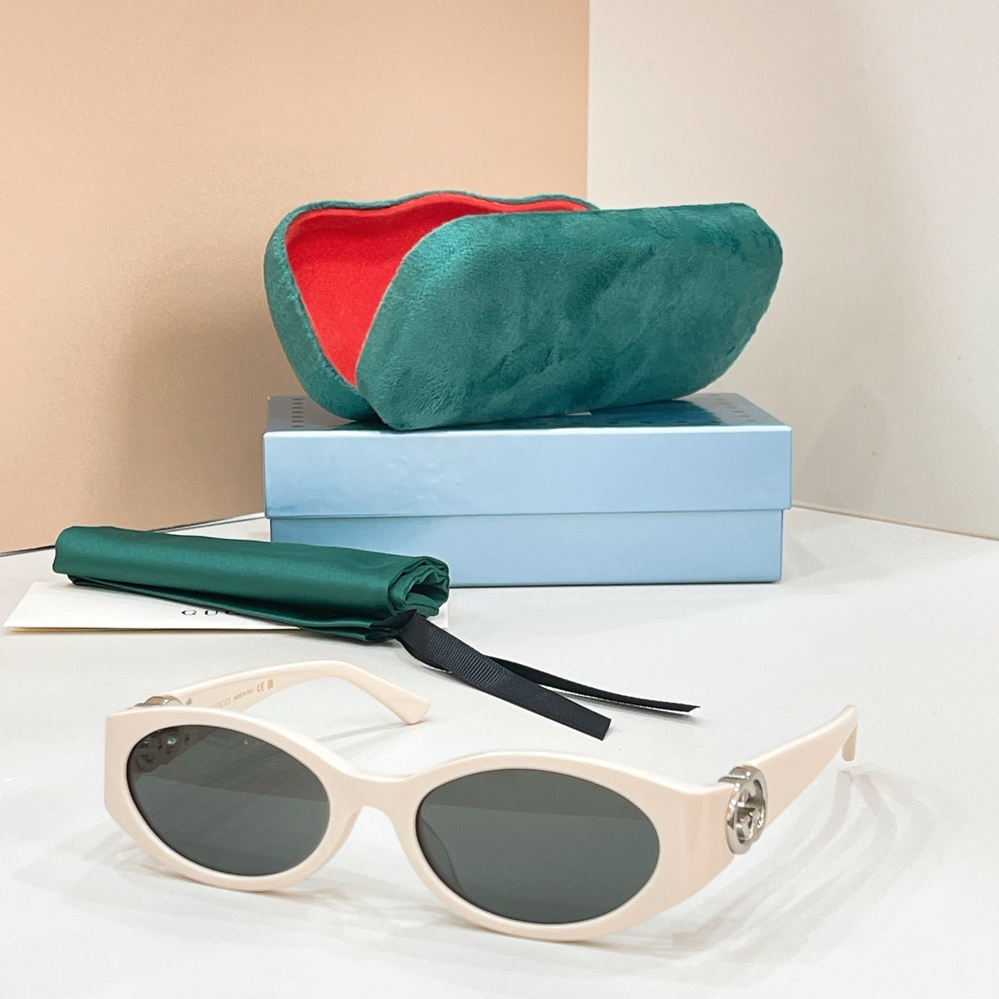GUCCI Sunglasses-GG1662SA