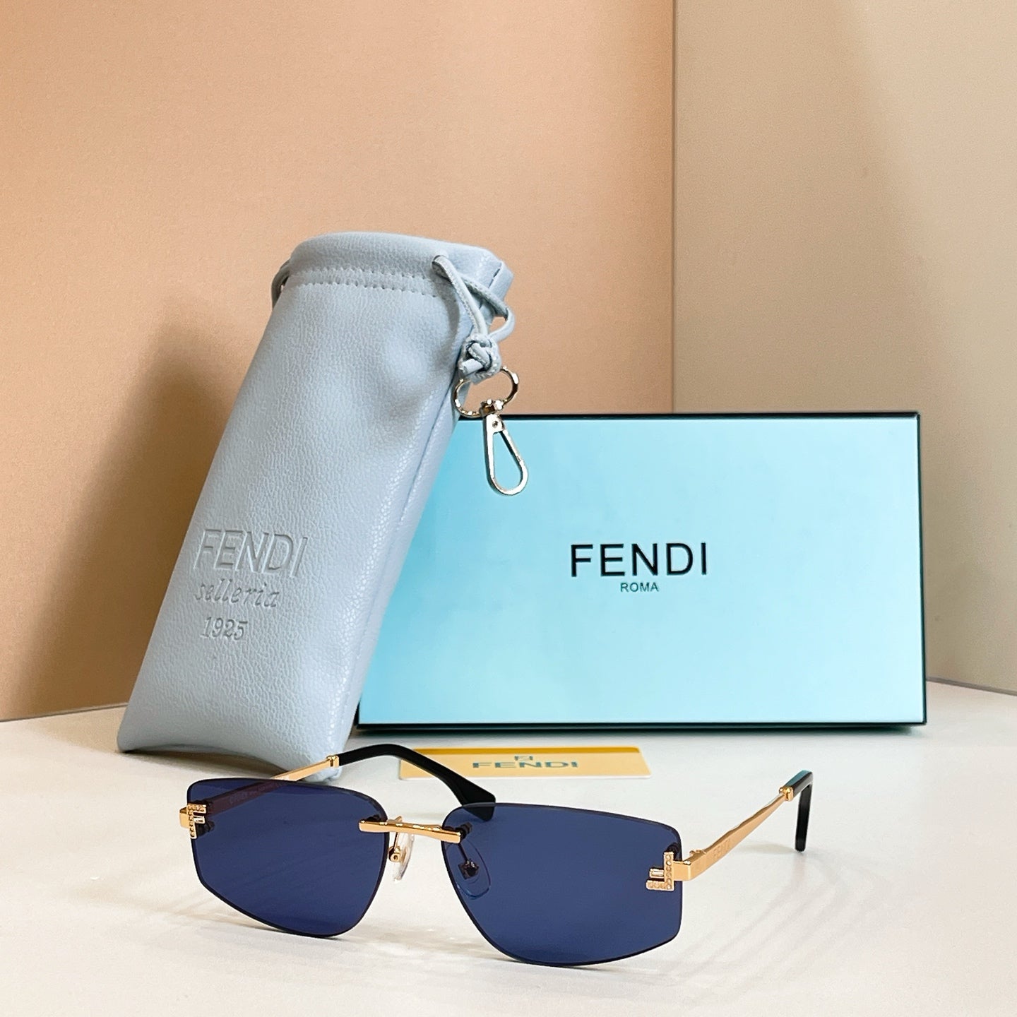 FENDI Sunglasses-FE5116US