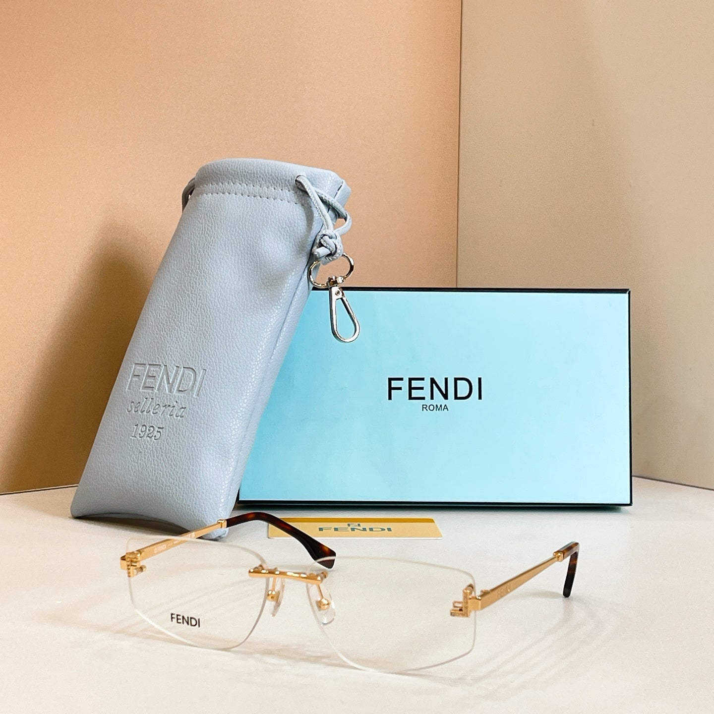 FENDI Sunglasses-FE5116US